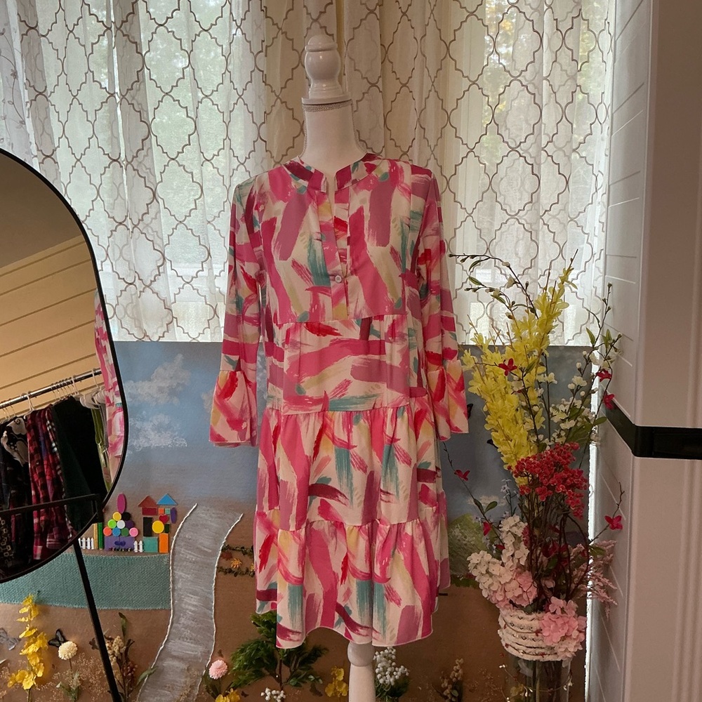 Chic Pink and White Midi Dress